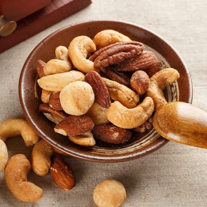 泰國堅果進口報關(guān)代理公司_曼谷-廣州空運費