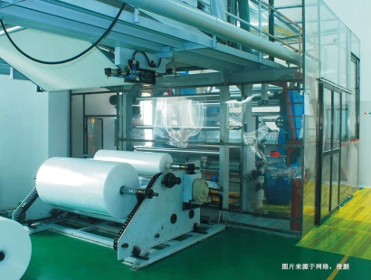 日本凝膠貼膏涂布裁切生產(chǎn)線設(shè)備進(jìn)口報(bào)關(guān)到天津案例