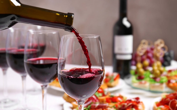 1628675161800981.jpg 上海紅酒進口報關(guān)公司_副本.jpg