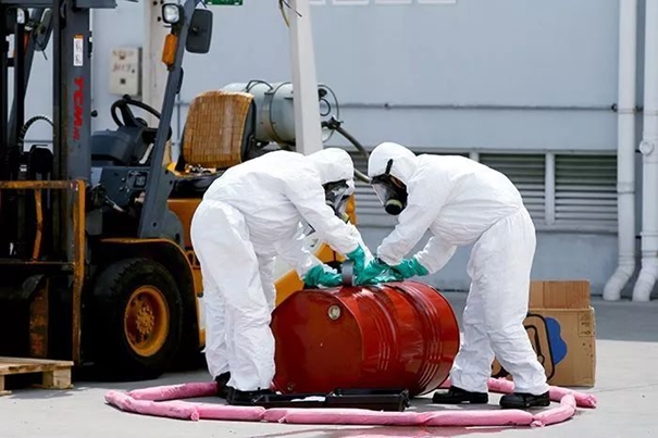 1634552279428244.jpg 危化品進口清關_副本.jpg