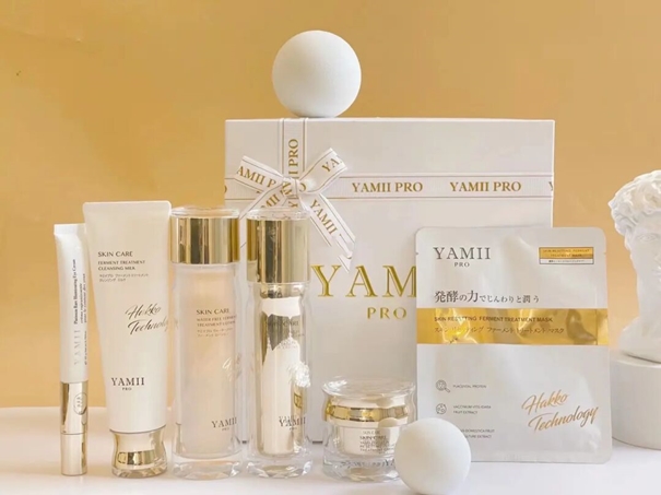 1635931903933524.jpg 護(hù)膚品進(jìn)口代理報關(guān)公司_副本.jpg